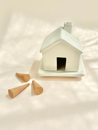 Ceramic Incense House with 3 sandalwood incense cones