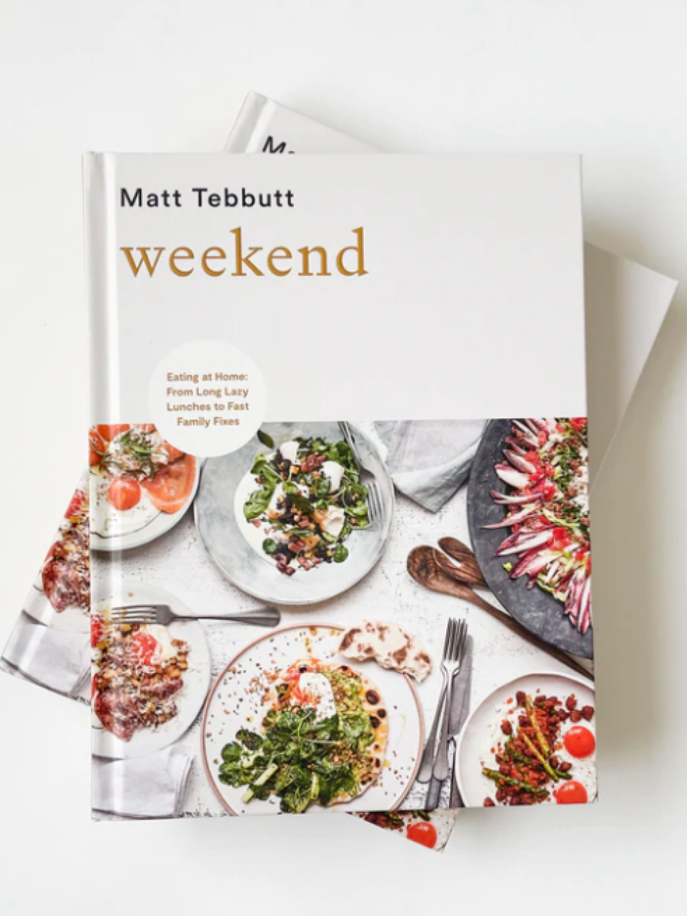 100 recipes and menu combinations to make the weekend special. Written by Matt Tebbutt